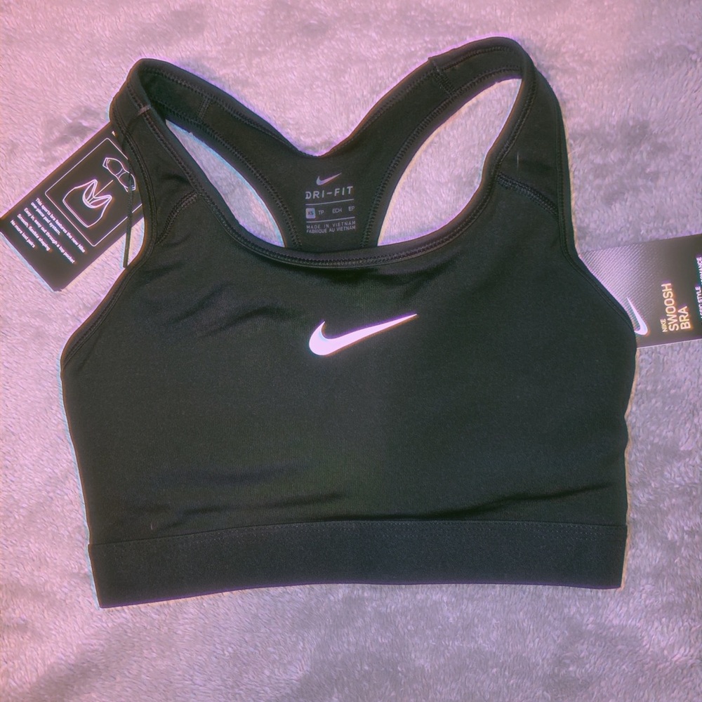 Cute brand new black nike sports bra